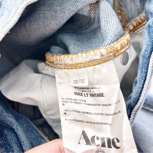 Acne Studios Men’s Max LT Vintage Light Wash Denim Jeans with Raw Hem - Picture 6 of 7